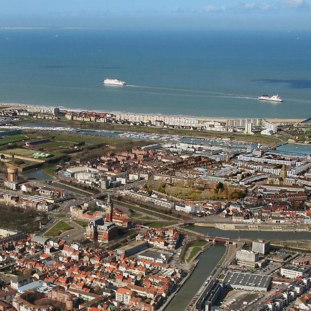 Apartmán Le Familial Calais Exteriér fotografie